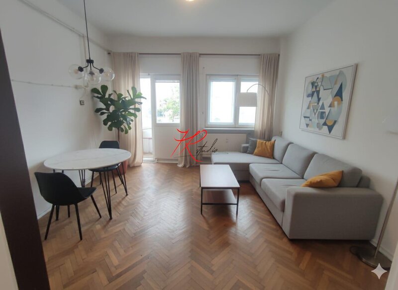 Foisorul de Foc, vanzare garsoniera.